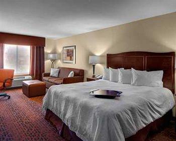 Hampton Hotel 3*